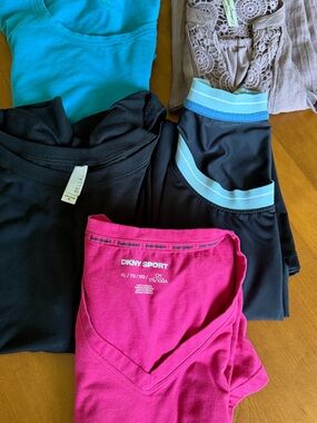 Women’s Tops - Lot of 5 Tops- Large & XLarge